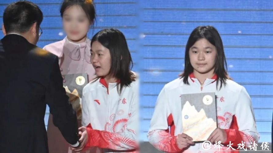 全红婵参加暨南大学表彰大会,留长发少女感满满 全红婵参加暨南大学表彰大会,留长发少女感满满